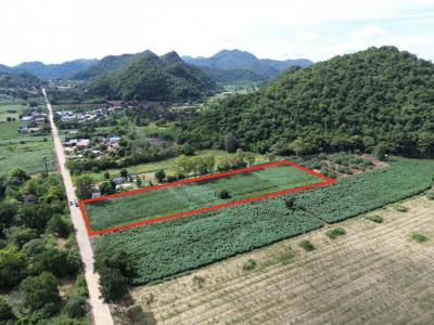 Land for sale, Khao Yai, Nong Nam Daeng, Pak Chong, 4 rai, 1 ngan, 40 sq w. Just seeing the view is enough to make you happy.