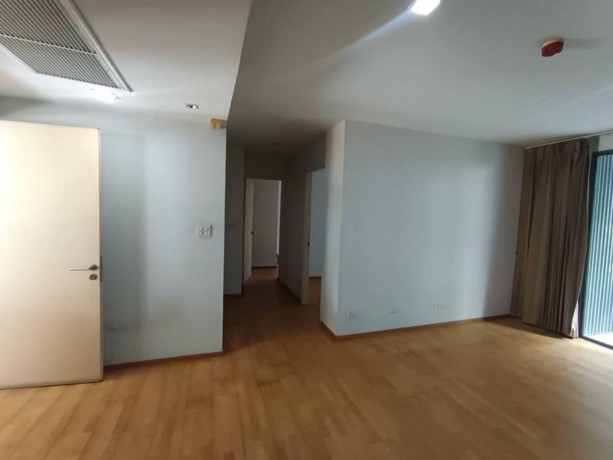 (A033803) Issara @ 42 Sukhumvit – รูปที่ 4
