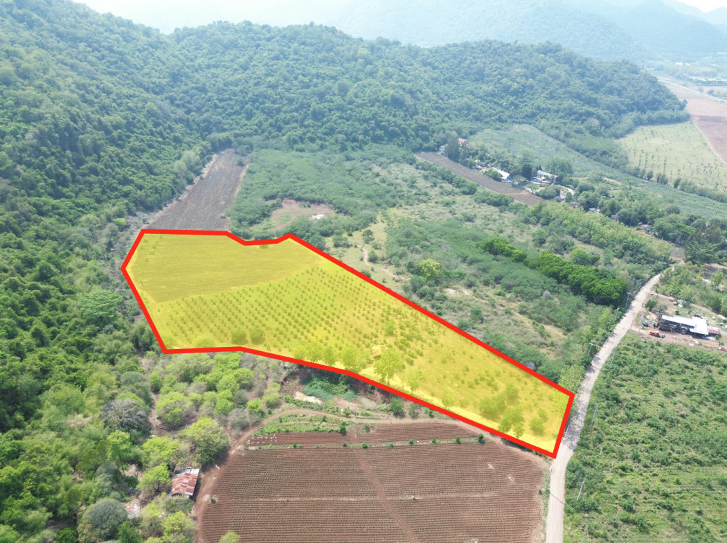Land for sale in Khao Yai, Nong Nam Daeng Subdistrict, Pak Chong District, 11 rai, behind the mountain, very livable. Land for sale in Khao Yai, Nong Nam Daeng Subdistrict, Pak Chong District, 11 rai, behind the mountain, very livable.