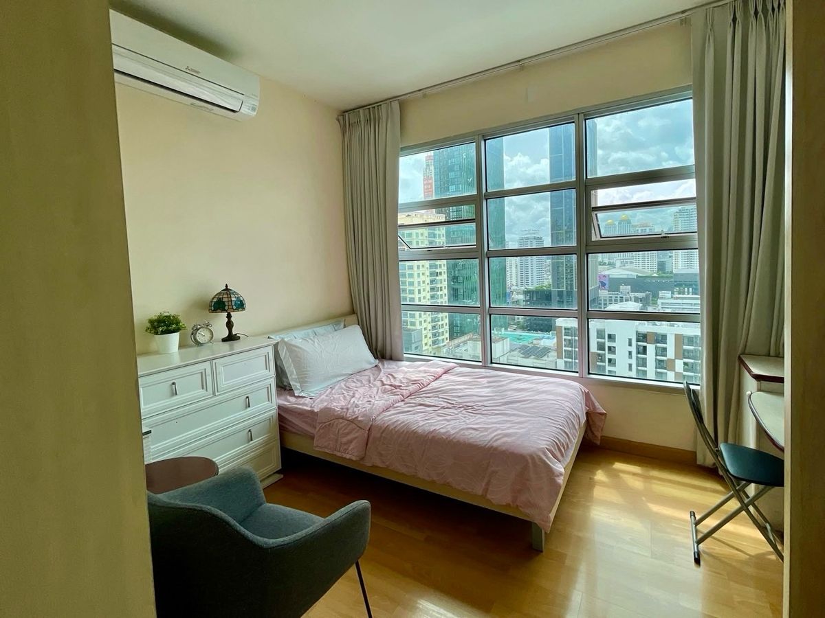 🔥 Urgent sale of Ban Krung Krung Siam-Pathumwan | 3 Bid 3 Water 115 sq.m. This position is very rare 📲- 𝟕𝟗𝟒𝟒𝟐𝟔𝟑 (Khun Nam)