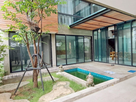 For sale: Single house, Phahon Yothin 8, Soi Sai Lom 2, 450 sq m., 67 sq wa., beautiful, luxurious, modern style, TV. For sale: Single house, Phahon Yothin 8, Soi Sai Lom 2, 450 sq m., 67 sq wa., beautiful, luxurious, modern style, TV.