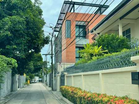 ขาย บ้านเดี่ยว พหลโยธิน8 ซอยสายลม2 450 ตรม. 67 ตร.วา  สวยหรู สไตล์โมเดิร์น TV. – รูปที่ 4