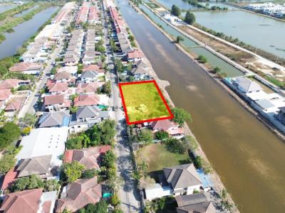 ขาย ที่ดิน 303 ตรว หมู่บ้านบ้านวโรชา5 ใกล้ ถ.บางนา-ตราดแค่ 4.8 กม. DD