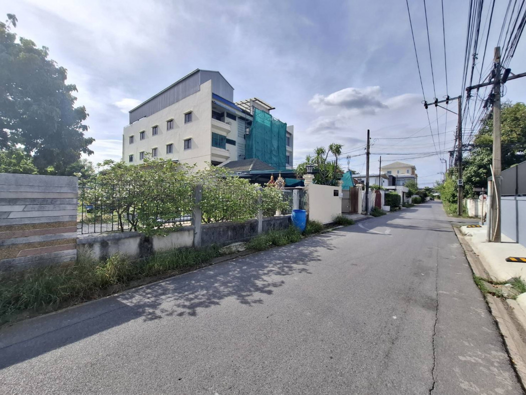Land for sale, Pridi Banomyong Road 14, Kasem Samran Village 2, size 166 sq w, near Sukhumvit Road 77, just 1.1 km. TV – รูปที่ 2