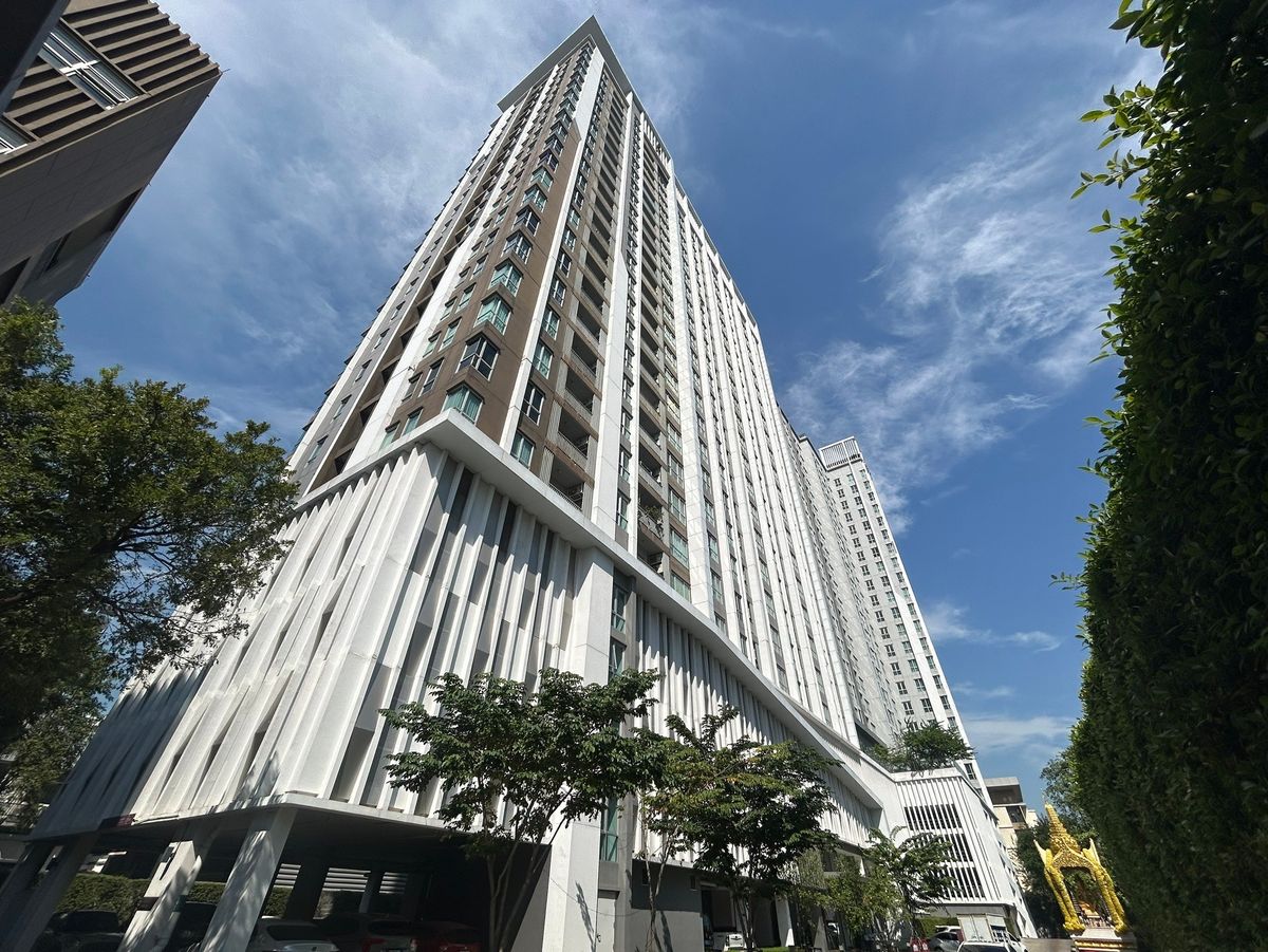 AK 0298: The Hotel Condominium AK 0298: The Hotel Condominium