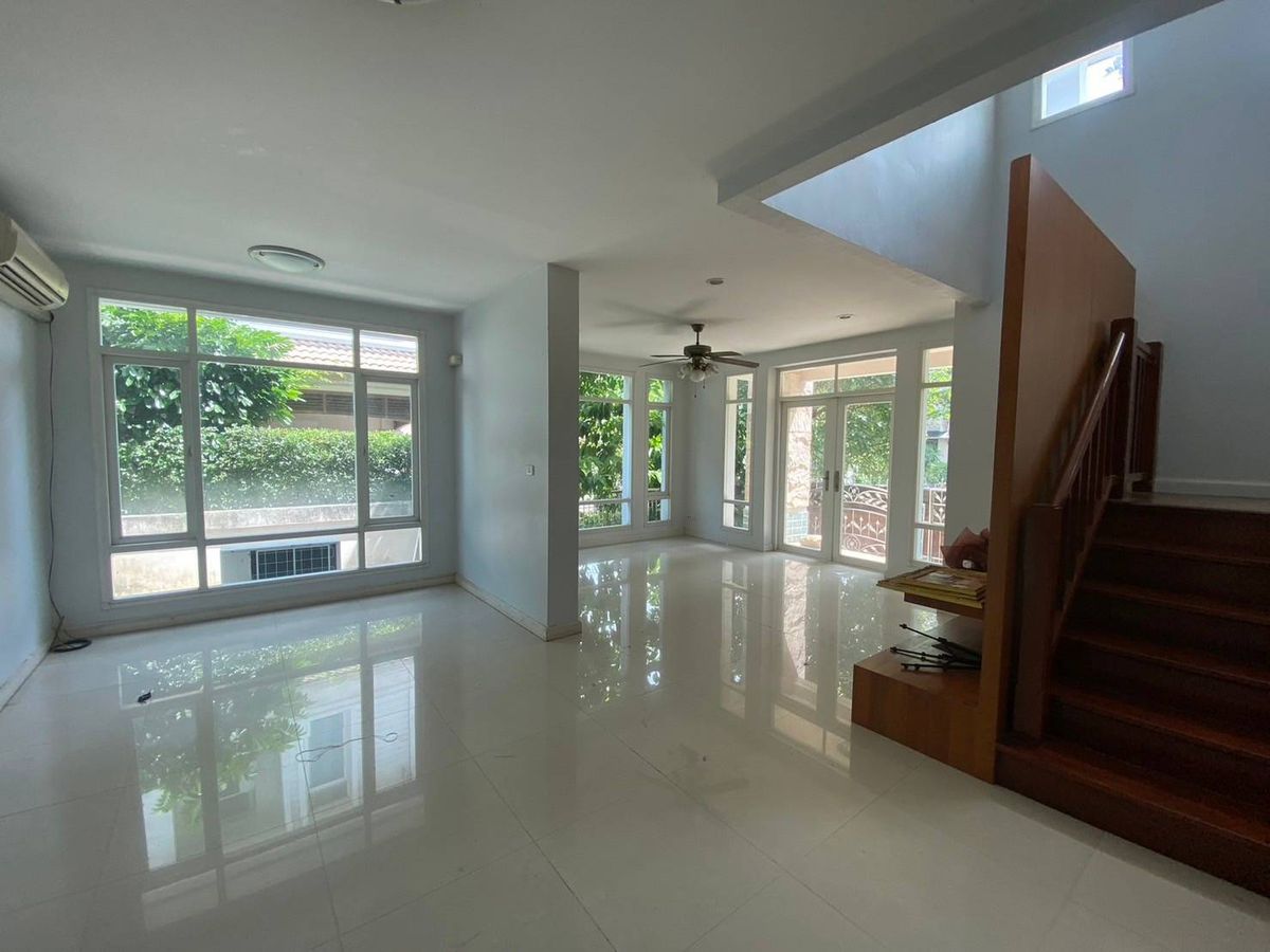 AR 0058 : บางกอก บูเลอวาร์ด รัชดา-รามอินทรา 2 – รูปที่ 3