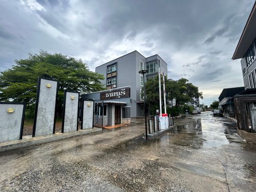 BB 15503: Thanburi Residence