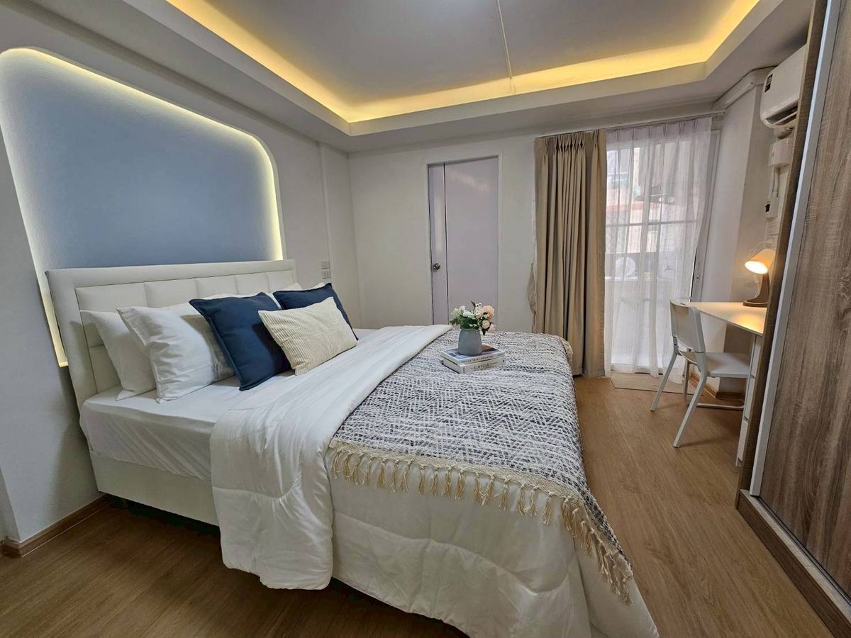 S2922 Condo for sale, beautiful room Ban Phraya Phirom, Ratchada 36, newly decorated with S2922 Condo for sale, beautiful room Ban Phraya Phirom, Ratchada 36, newly decorated with