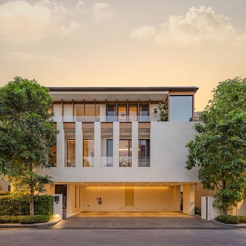 📢👇Pool Villa 3 ชั้น พร้อมลิฟต์และสระว่ายน้ำส่วนตัว สงบ ร่มรื่น ในอ้อมกอดของธรรมชาติ เดินทางสะดวก ใกล้ใจกลางเมือง ใกล้จุดขึ้นลงทางด่วน ภาพบ้านตัวอย่าง