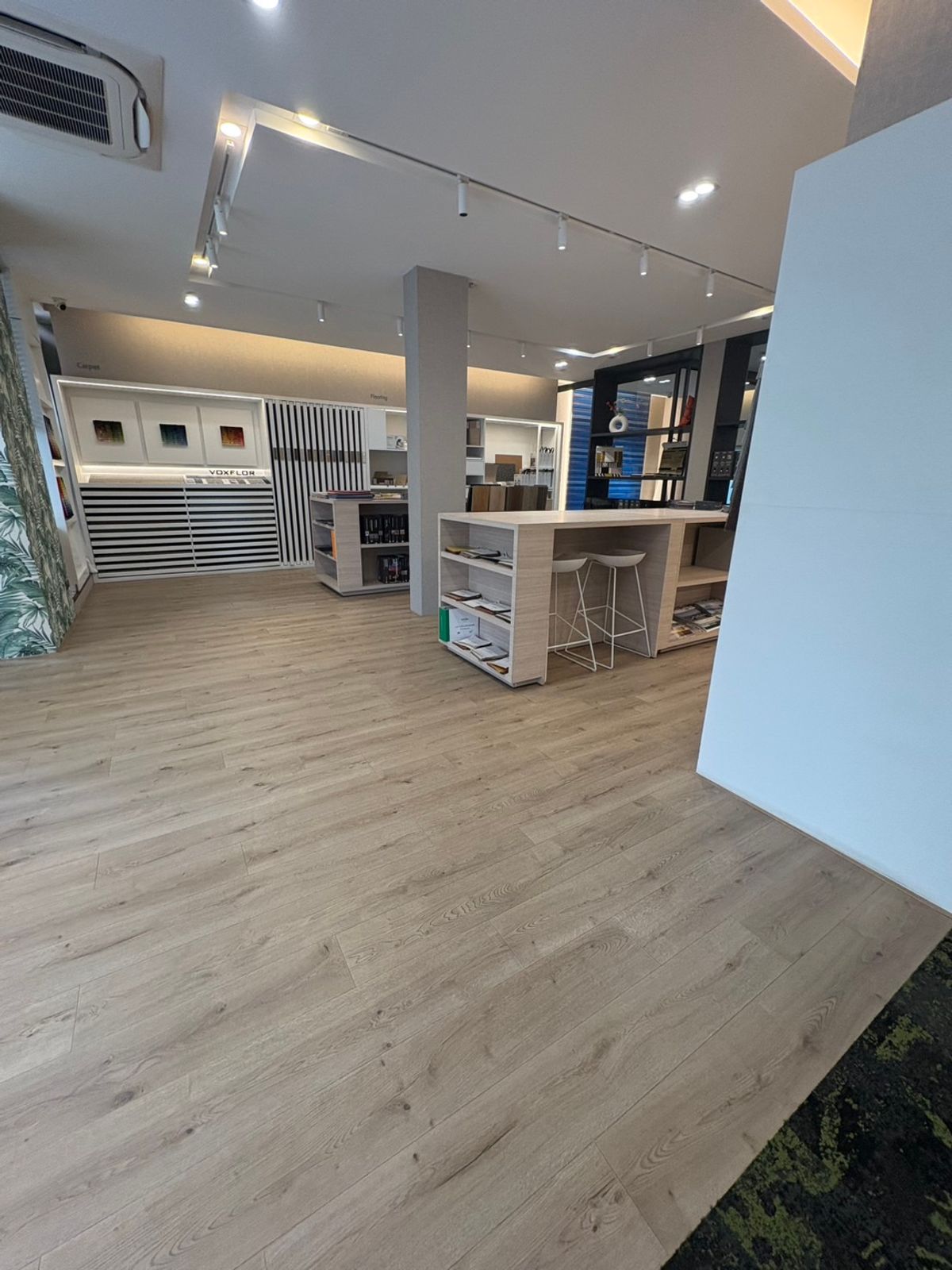 พื้นที่โชว์รูม ร้านค้าให้เช่า เอกมัย – รูปที่ 2