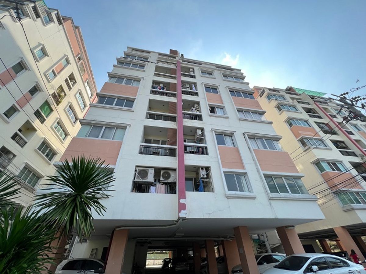 AL 0782: The Breeze Condominium AL 0782: The Breeze Condominium