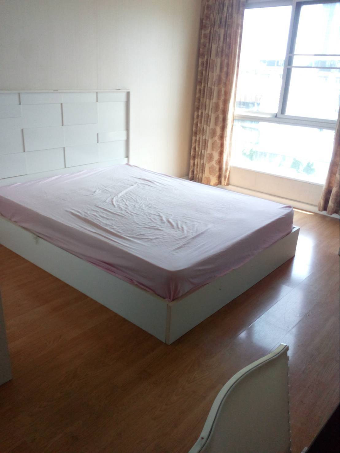 P-142811 — Sale: Casa Condo Ratchada Thapra 4th Floor Studio Street View Next to BTS Talat Phlu. 085-592-2897 Line: @easythaihome