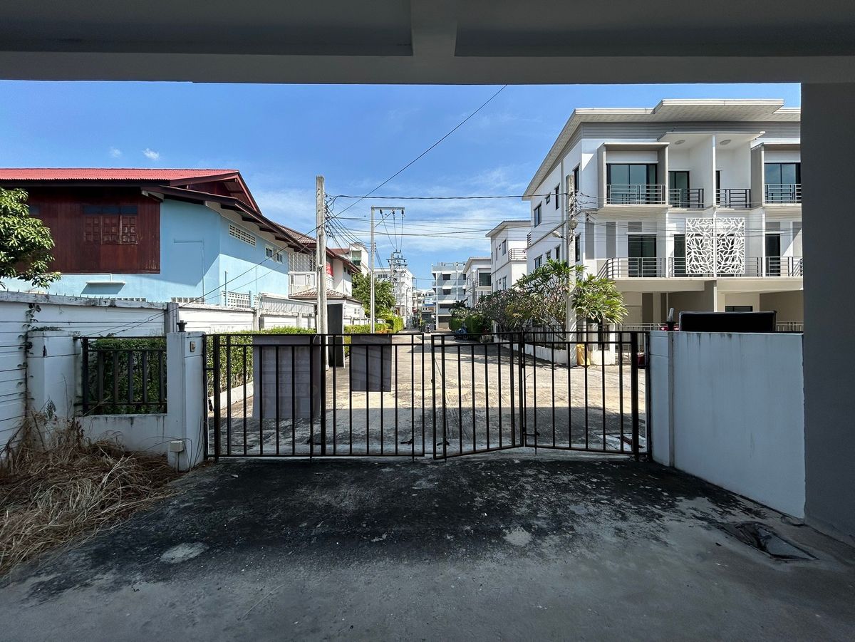 AV 2491 : แอทไนซ์ วัชรพล 9 – รูปที่ 3