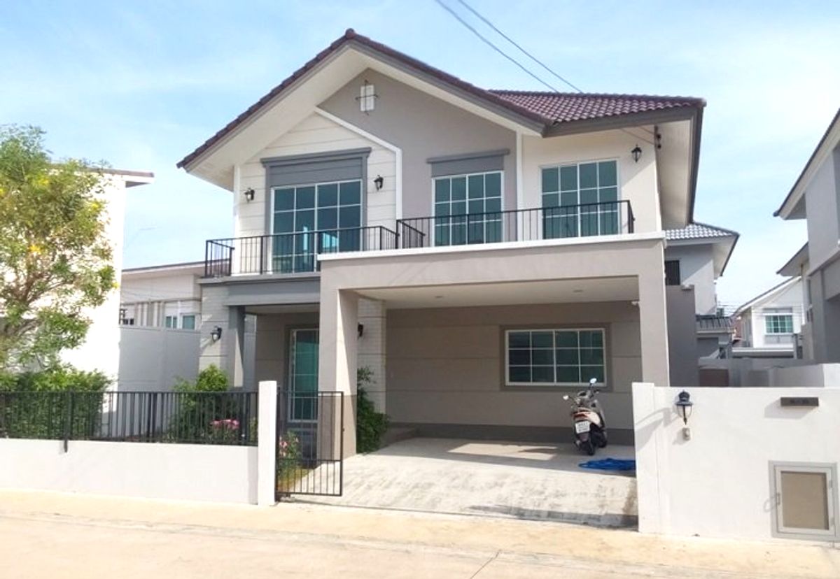 Urgent sale, Ban Wararam Watcharapol-Permsin 61.70 Sq. 4 bedrooms, 3 bathrooms, near the expressway and Saphan Mai BTS. Selling lower than the market price Urgent sale, Ban Wararam Watcharapol-Permsin 61.70 Sq. 4 bedrooms, 3 bathrooms, near the expressway and Saphan Mai BTS. Selling lower than the market price