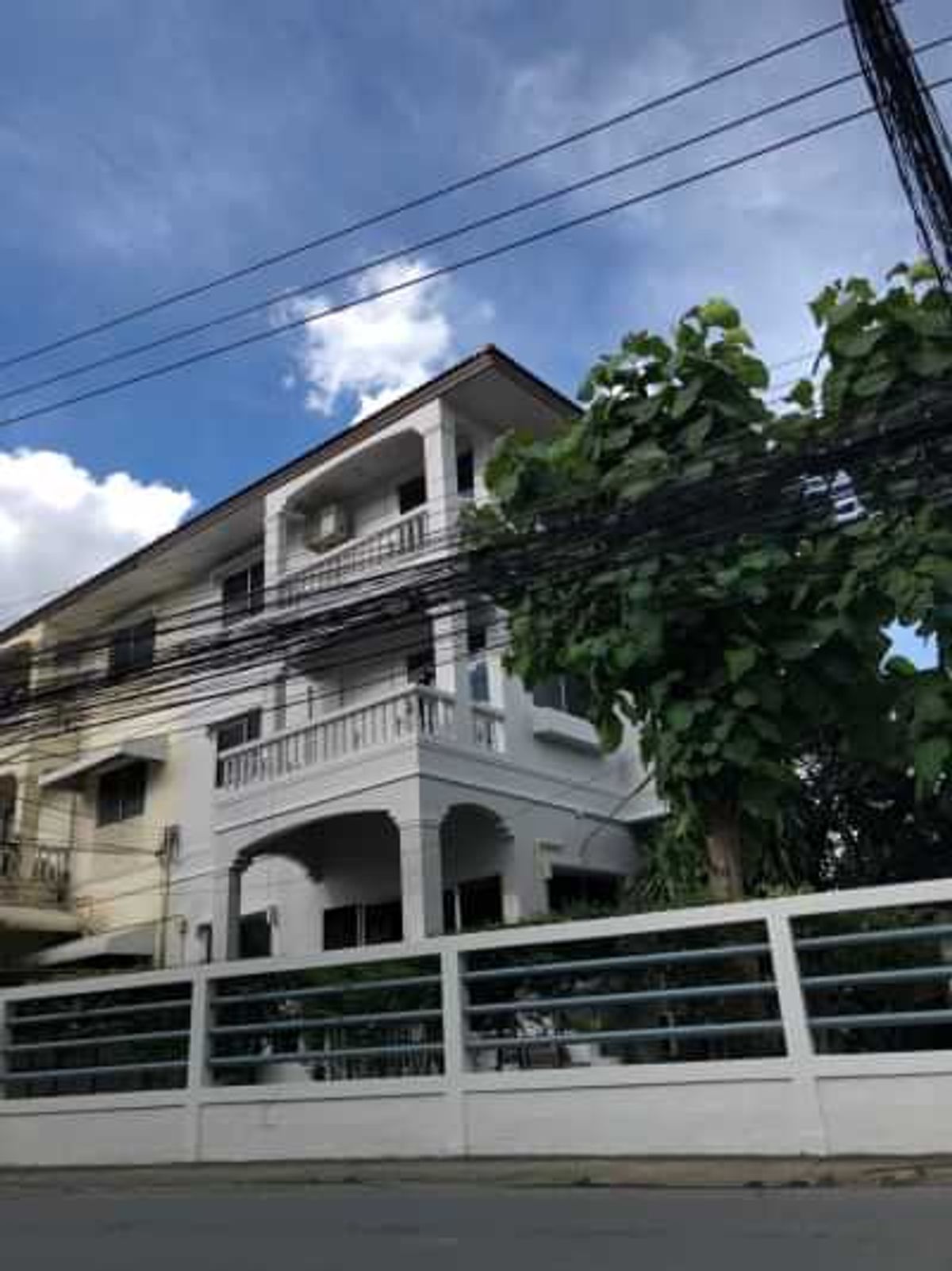 Rent a three -story commercial building, Soi Nawamin 111, the whole air conditioner – รูปที่ 3