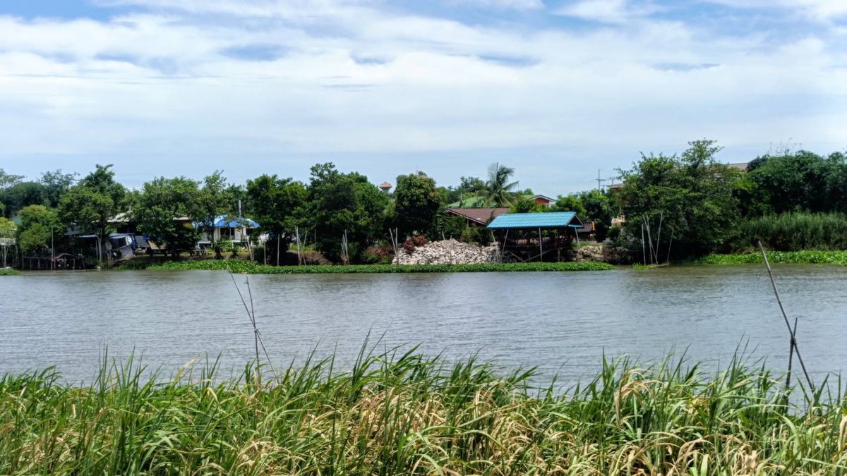 Large plot of land adjacent to the Tha Chin River, over 200 meters of water, gold, in the heart of Bang Lane, Nakhon Pathom – รูปที่ 2