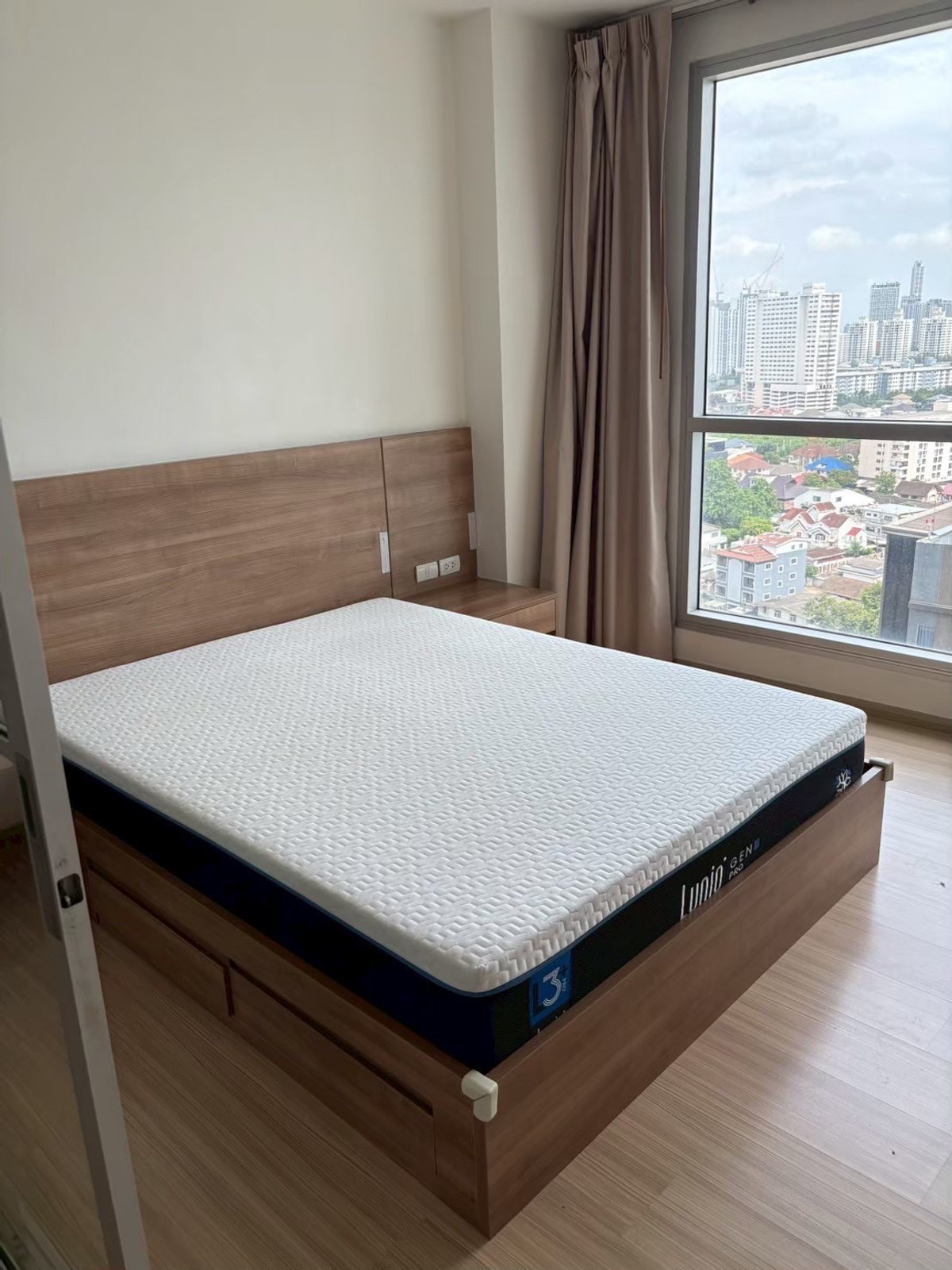 Urgent rent, Ritum Ratchada, Huai Khwang 1 bedroom Rhythm Ratchada Huaikhwang Urgent rent, Ritum Ratchada, Huai Khwang 1 bedroom Rhythm Ratchada Huaikhwang