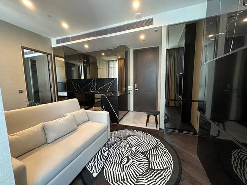 The ESSE Sukhumvit 36 แต่งครบ ราคาดีที่สุด | Ultimate Luxury Living ติด BTS ทองหล่อ (RB988)