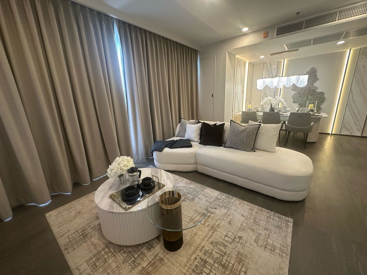 COCO PARC luxury condo | Benjakiti Gardens | Branded By Dusit | 3 Bedrooms 26.99MB. Real room, new decoration from the project COCO PARC luxury condo | Benjakiti Gardens | Branded By Dusit | 3 Bedrooms 26.99MB. Real room, new decoration from the project