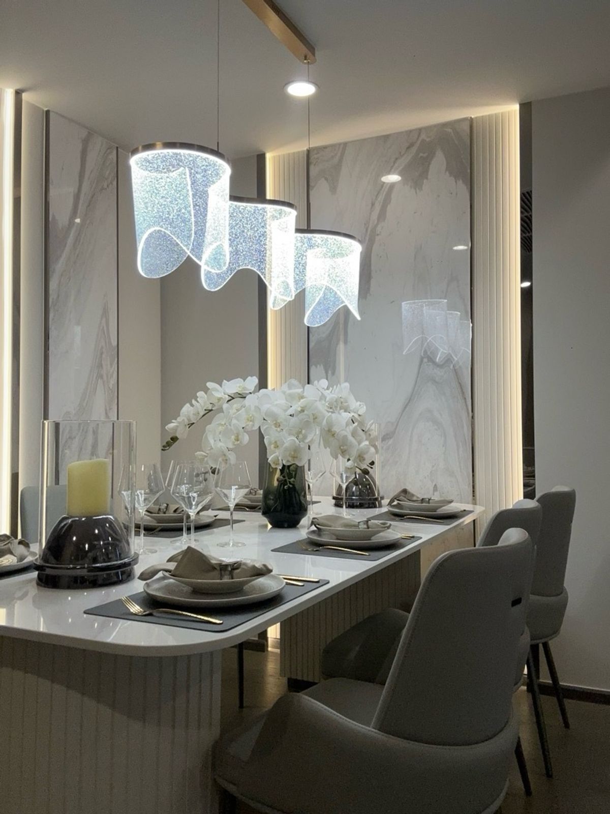 COCO PARC luxury condo | Benjakiti Gardens | Branded By Dusit | 3 Bedrooms 26.99MB. Real room, new decoration from the project – รูปที่ 4