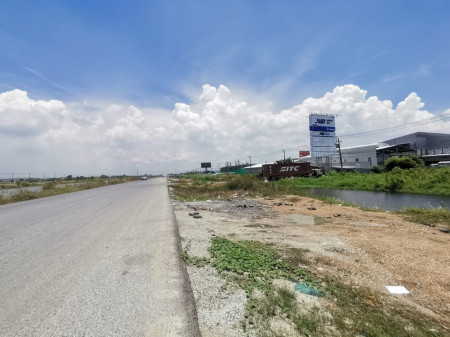 ขาย ที่ดิน ผังสีม่วง ริมถนนเลียบคลองส่งน้ำสุวรรรณภูมิ บางพลี 10 ไร่กว่า – รูปที่ 3
