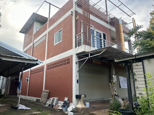 BCN 1160: Outside the Nong Khai project