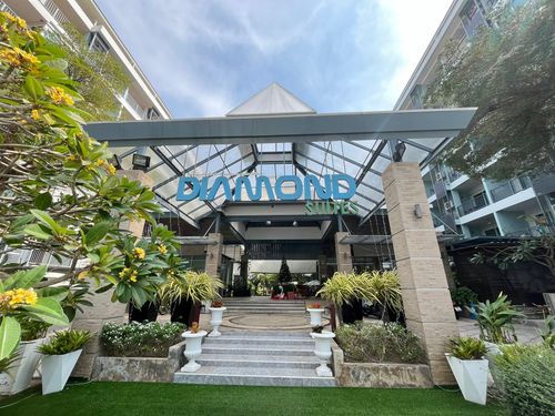 BD 19122: Diamond Suit Resort Condominium