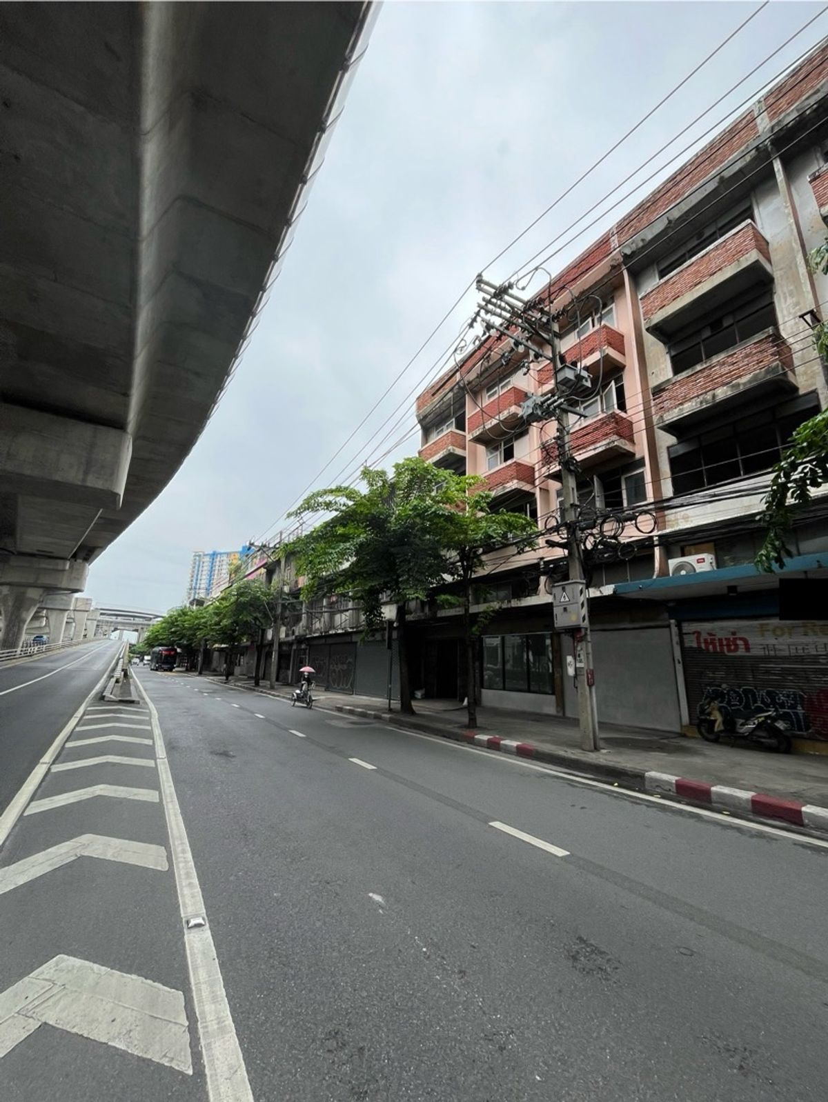 Land for sale on the main road Near Tha Phra Intersection Land for sale on the main road Near Tha Phra Intersection