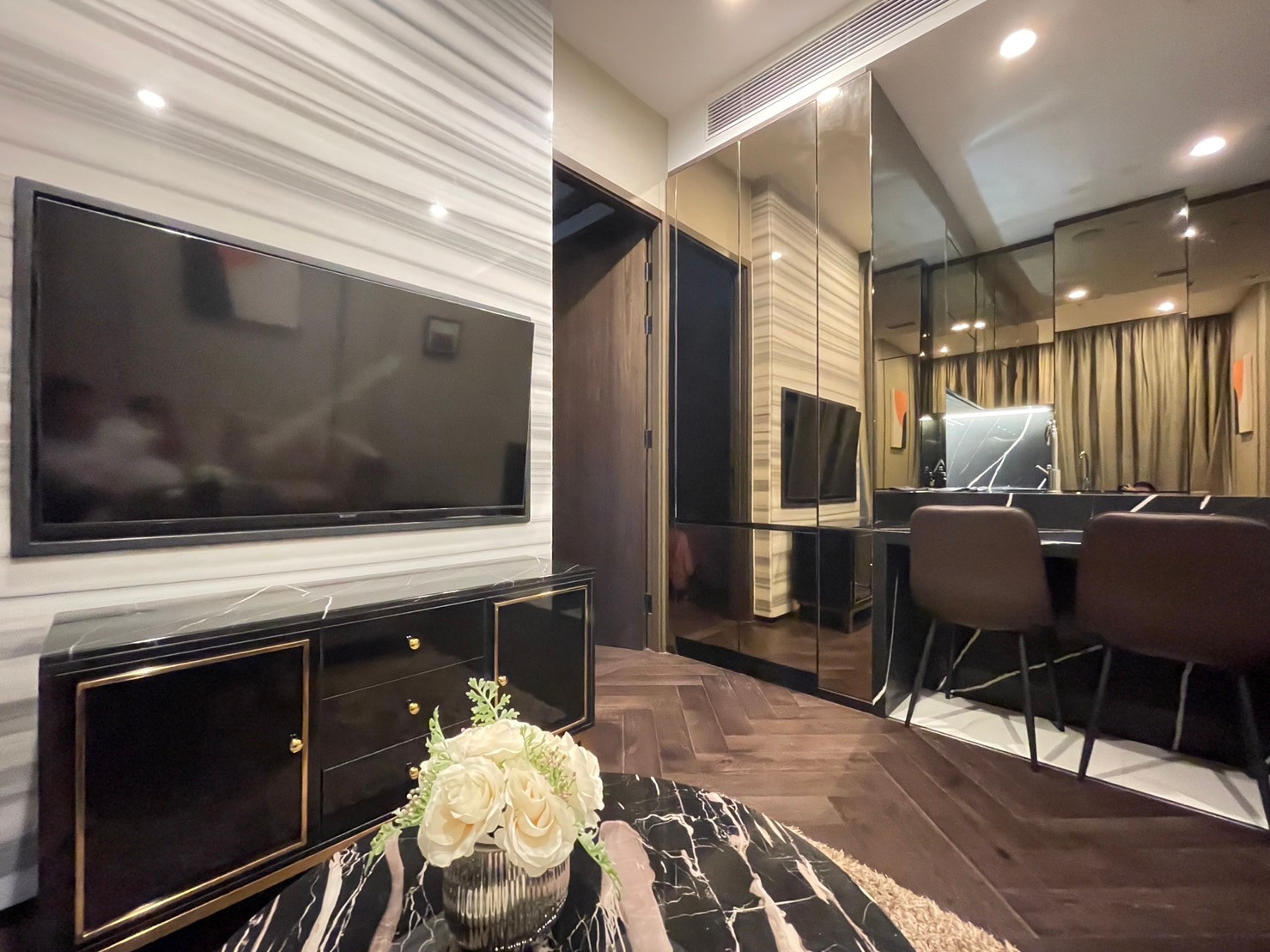 AVAILABLE NOW ( FOR RENT) 1 BEDROOM 38 SQ.M     -- CALL NOW 094-641-5974