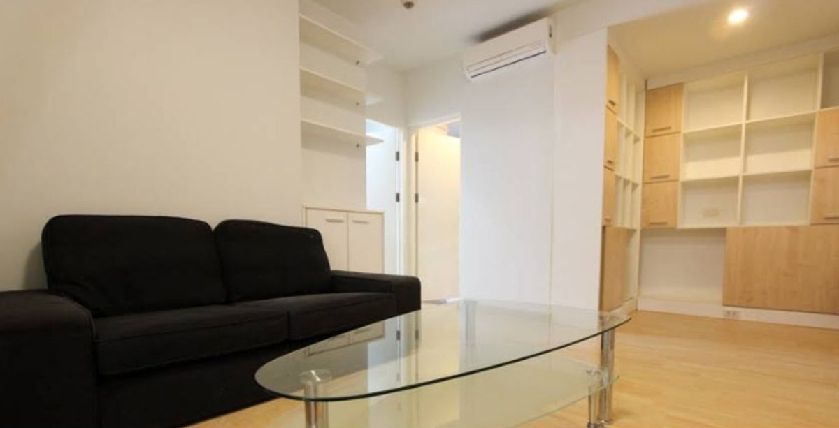The IRIS Condo Rama 9-Srinakarin, Floor 5, Building C, selling good price The IRIS Condo Rama 9-Srinakarin, Floor 5, Building C, selling good price