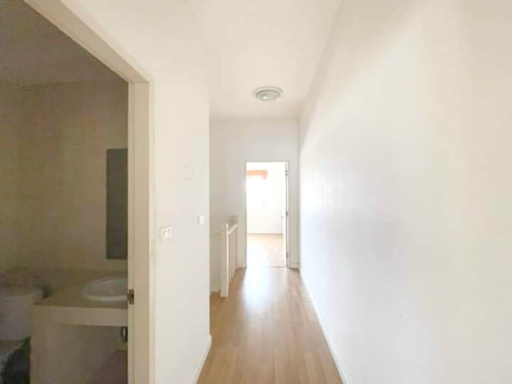 Townhome for sale, Parinlak Phetkasem 69, 134 sq m., 17.5 sq w, 4 bedrooms, 3 bathrooms, excellent condition. CC – รูปที่ 4