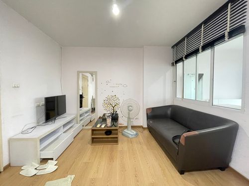 Sym Vipha Ladprao ขายด่วน 2.55 ล้าน วิวโล่ง ห้องสวย ทำเลดีมาก สอบถามได้เลยครับ