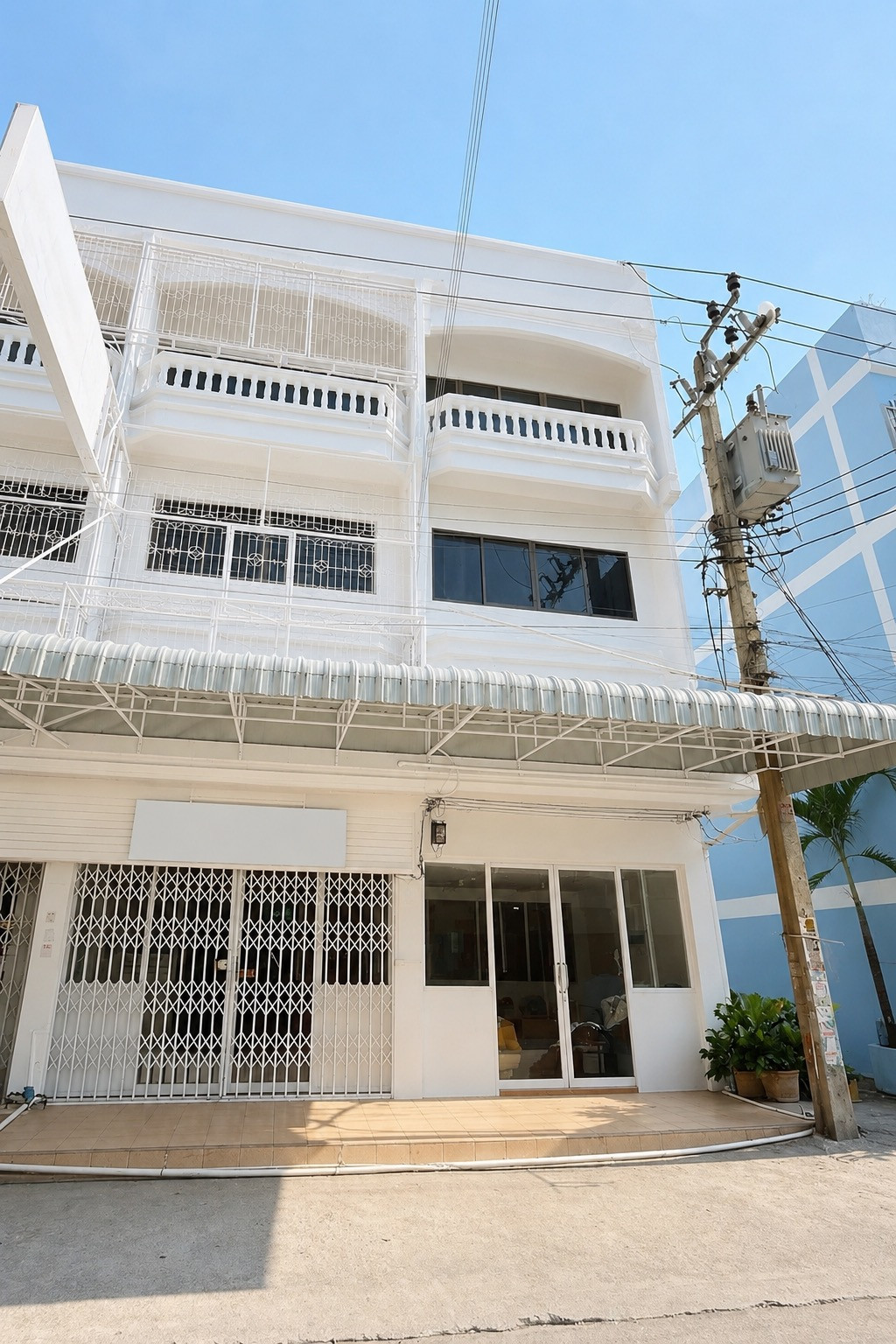 🏢 Thai FDA Approval Obtained! Two Adjoining Shophouse Units for Rent — Spacious and Ready for Immediate Use as an Office, Factory, or Warehouse. 🏢 Thai FDA Approval Obtained! Two Adjoining Shophouse Units for Rent — Spacious and Ready for Immediate Use as an Office, Factory, or Warehouse.