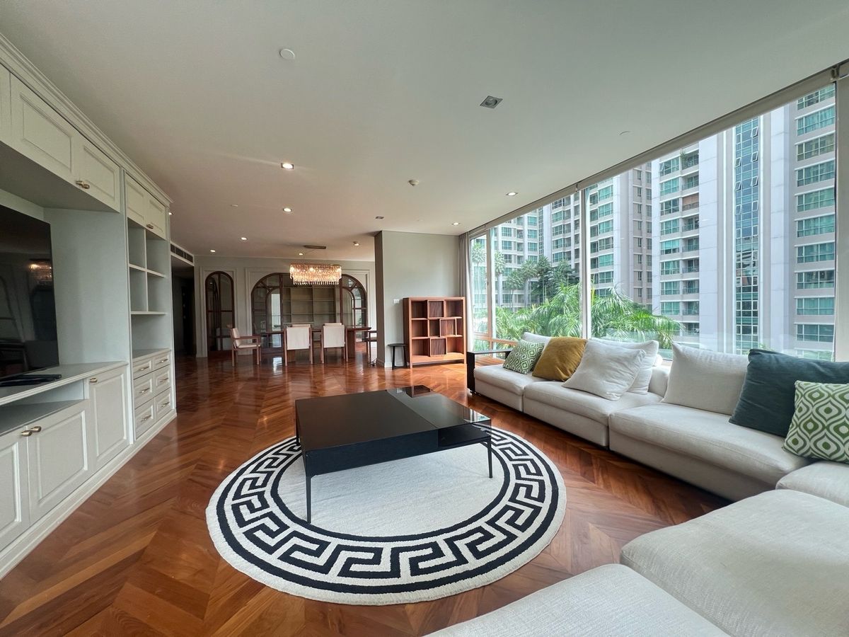 The Park Chidlom nice room 3 Bedrooms for rent 200,000 
