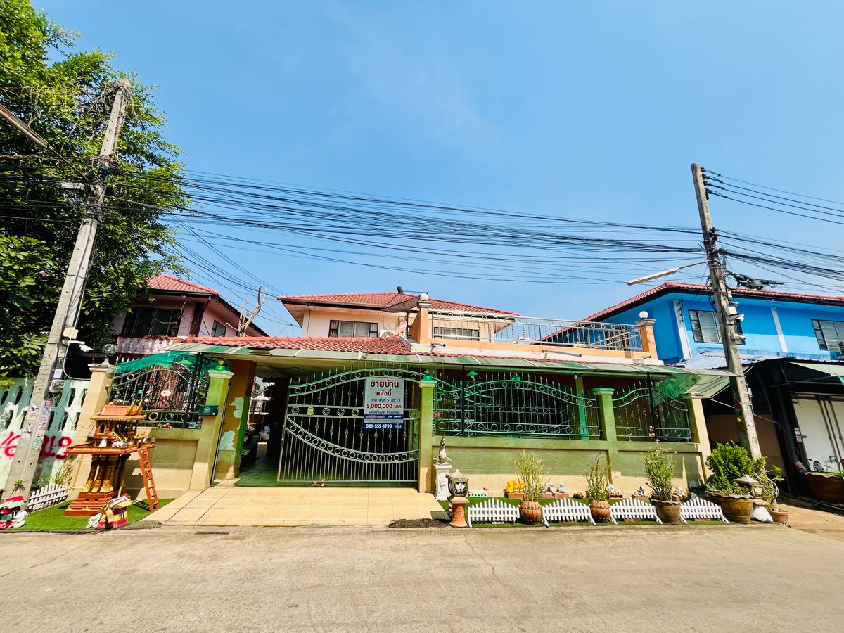 House for sale near Thai Pathum Thani Market House for sale near Thai Pathum Thani Market