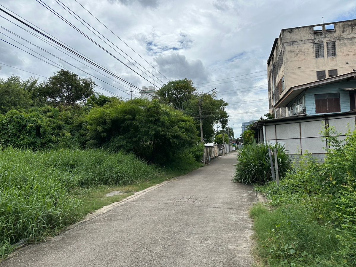 ขาย ที่ดิน 139 ตรว. ซอยสวนผัก 1 แยก 3 ติดถนนสวนผัก แปลงสวยสี่เหลี่ยม เหมาะสร้างบ้านหรืออพาร์ทเม้นท์ใกล้ถนนราชพฤกษ์ และเซ็นทรัลเวสต์วิลล์ – รูปที่ 2