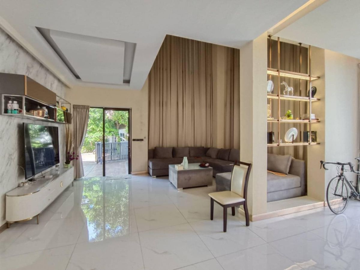 ขาย บ้านเดี่ยว Soul Ratchada 68 เนื้อที่ 162 ตร.วา พื้นที่ใช้สอย 818 ตร.ม. 10 ห้องนอน 12 ห้องน้ำ ตกแต่งครบ สไตล์ Modern – รูปที่ 4