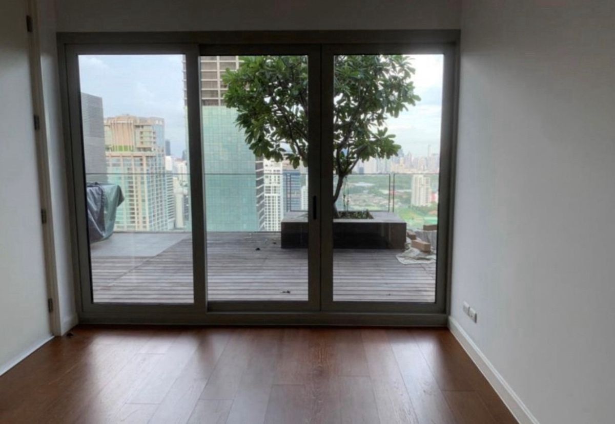 🌳 Ultra-Rare Freehold Duplex @ 185 Rajadamri | Park View | 2BR 163 SQ.M. | THB 70M 🌳 Ultra-Rare Freehold Duplex @ 185 Rajadamri | Park View | 2BR 163 SQ.M. | THB 70M