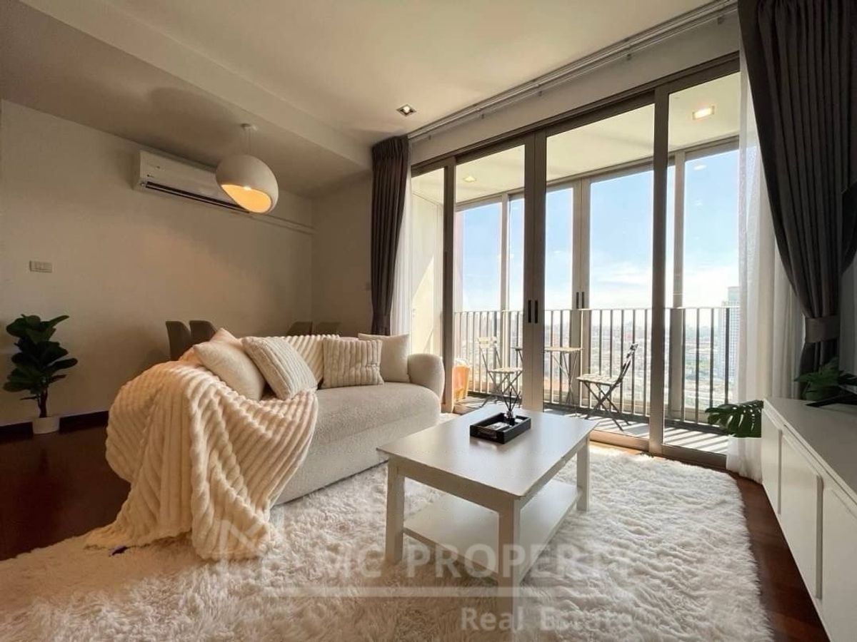 Ashton Morph 38 for rent 2 bedroom 20fl++ super nice layout with kitchen Island pet friendly unit🐶🐈 71sqm only 65,000 please contact 0816878954 Ashton Morph 38 for rent 2 bedroom 20fl++ super nice layout with kitchen Island pet friendly unit🐶🐈 71sqm only 65,000 please contact 0816878954