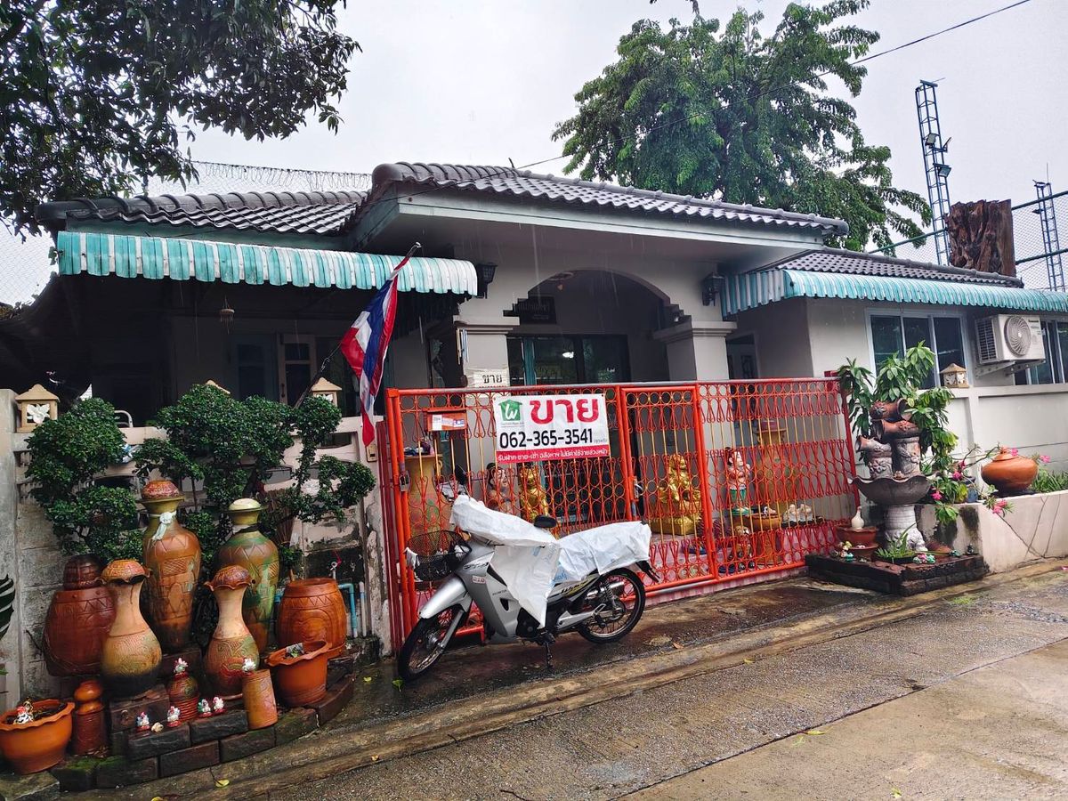 🏡Vายด่วนบ้านเดี่ยว ชั้นเดียว หมู่บ้านริมสวน รามคำแหง 148 รีโนเวทใหม่พร้อมอยู่ ห่างจากถนนรามคำแหงแค่ 650 เมตร ใกล้รถไฟฟ้า หลังริม – รูปที่ 3