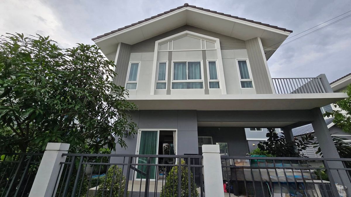 ขายบ้านเดี่ยว 2ชั้น เพอร์เฟค พาร์ค แจ้งวัฒนะ2 (Perfect Park Chaengwattana2) 50 ตร.วา 3นอน 2น้ำ ใกล้สถานีรถไฟฟ้าปากเกร็ด รายละเอียด - ขนาดที่ดิน 50 ตร.วา - พื้นที่ใช้สอย 158 ตรม. - ขนาด3ห้องนอน 2ห้องน้ำ ขายบ้านเดี่ยว 2ชั้น เพอร์เฟค พาร์ค แจ้งวัฒนะ2 (Perfect Park Chaengwattana2) 50 ตร.วา 3นอน 2น้ำ ใกล้สถานีรถไฟฟ้าปากเกร็ด รายละเอียด - ขนาดที่ดิน 50 ตร.วา - พื้นที่ใช้สอย 158 ตรม. - ขนาด3ห้องนอน 2ห้องน้ำ