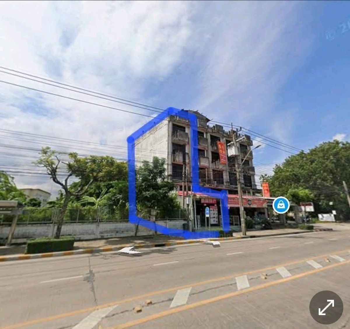 ✅️ Rent and ✅️ sell commercial buildings, roads Chalermprakiet Rama 9 on the main road with parking ✅️ Rent and ✅️ sell commercial buildings, roads Chalermprakiet Rama 9 on the main road with parking