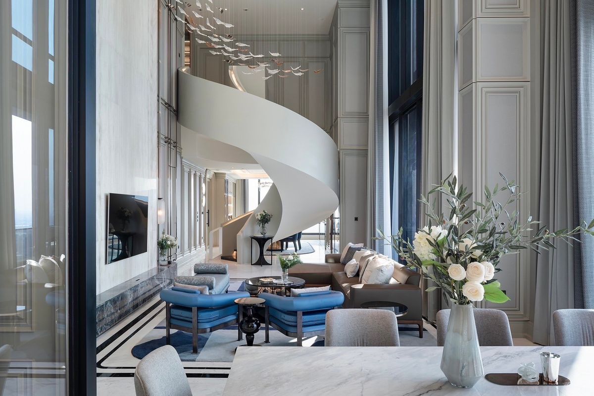 The Esses Sukhumvit 36: Duplex Penthouse 3BED 2BATH 252SQM. 145,000,000 am: 0656199198 The Esses Sukhumvit 36: Duplex Penthouse 3BED 2BATH 252SQM. 145,000,000 am: 0656199198