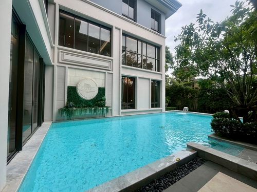 💥Sell  Ultra Luxury single house🏡 Mavista Prestige, Krungthep Kreetha🌟The largest house in the project, 5 bedrooms | 5 bathrooms with a swimming pool and private elevator✨