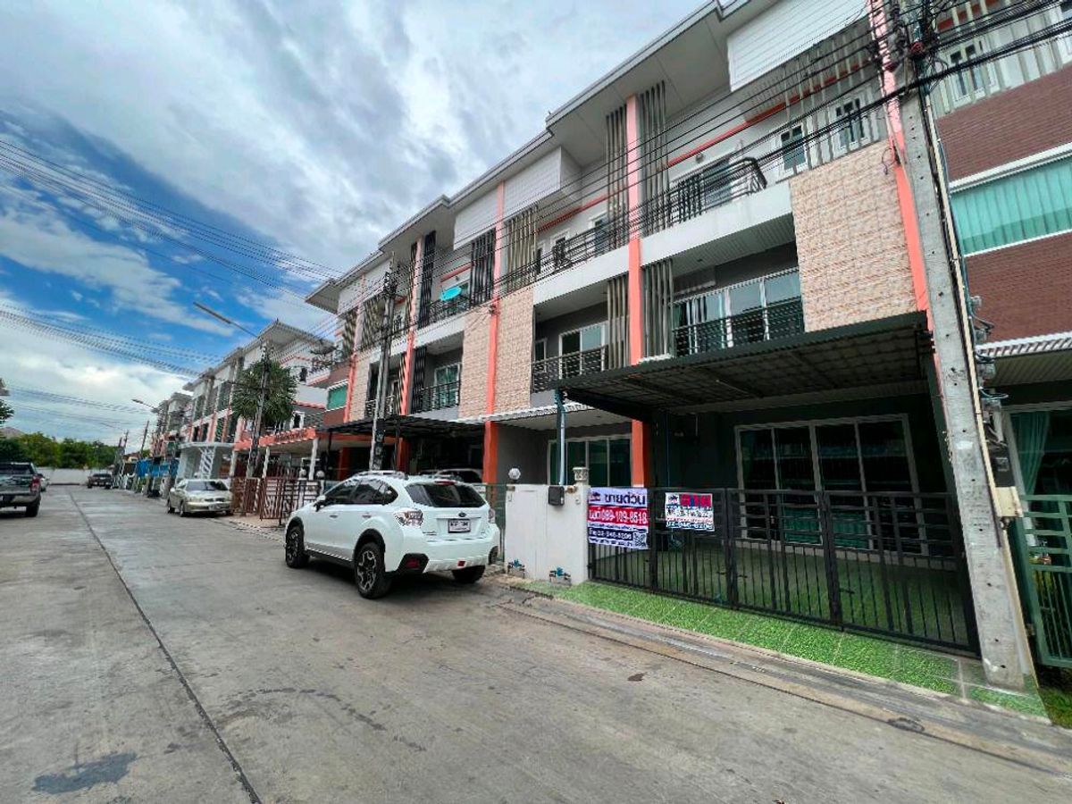 Sell/buy/rent 3 -story townhome next to Perm Sin Road Selling lower than evaluating Good credit can be recovered. Get all conditions
