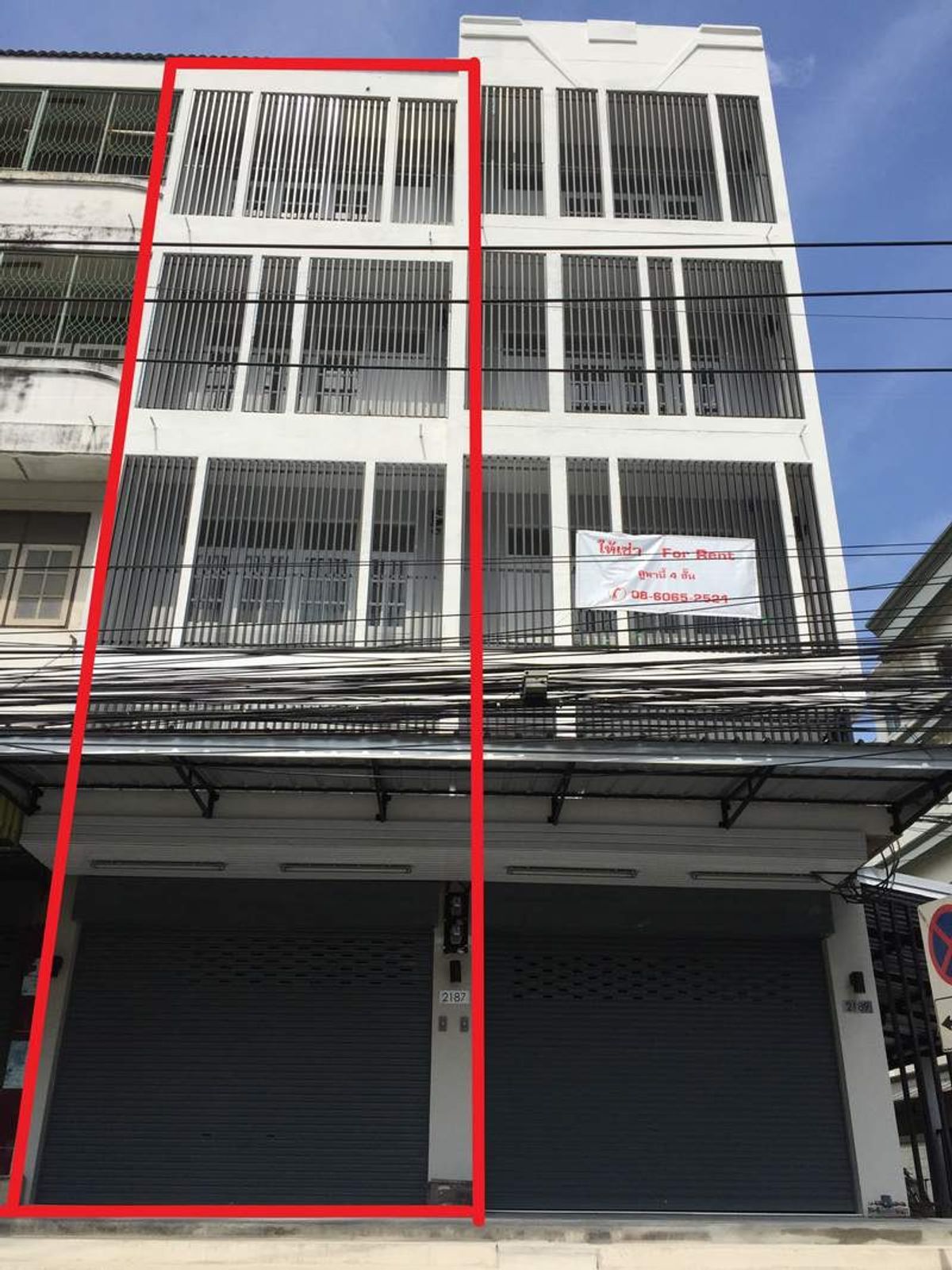 Rent a commercial building On the 4-story road at the mouth of Soi On Nut 47 (RT-01) Rent a commercial building On the 4-story road at the mouth of Soi On Nut 47 (RT-01)