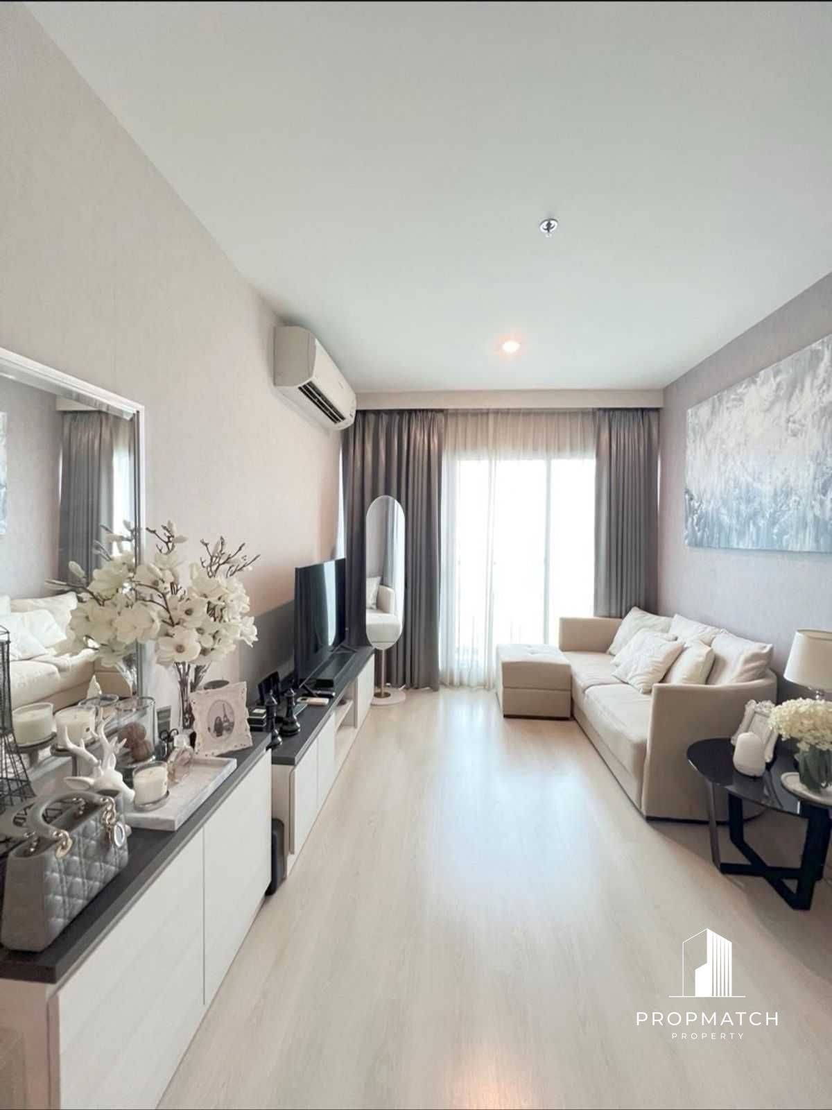 ✨Flash Deal ✨Life Ratchadapisek ( 2Bed 2Bath 56SQM.) พร้อมอยู่ ! เพียง  5,500,000 บาท Tel.0981315848 @propmatch