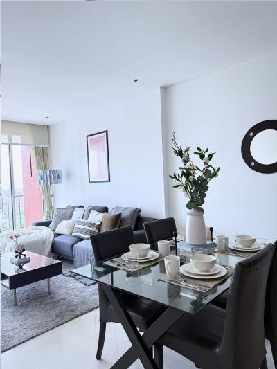 Selling Fullerton Sukhumvit Condo Price 19,000,000 Baht [JNs250706]