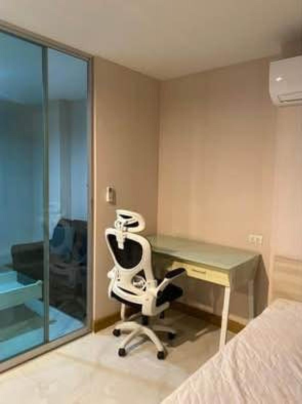 (A033845) Swift Condo