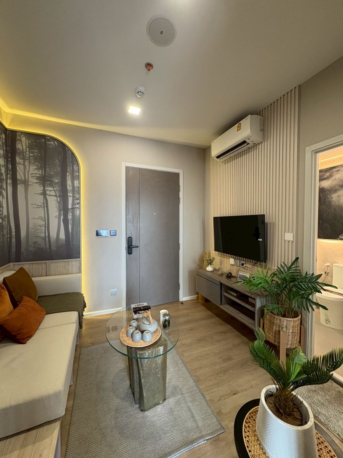 𝗠𝗢𝗗𝗜𝗭 𝗥𝗛𝗬𝗠𝗘 รามคำแหง  1 ห้องนอน 𝟑𝟎 ตรม.เพียง 𝟐.𝟗𝟐 ล้าน* ชั้นสูง วิวโปร่ง สนใจนัดชมโครงการ โทรเลย 088-2389494  คุณพิม 